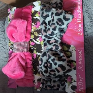 🆕 Betsey Johnson Spa Headbands 2 pack